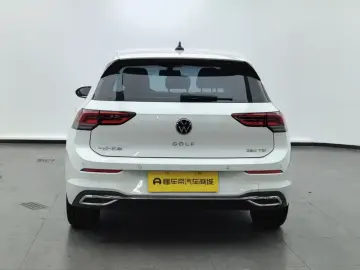 2024 Volkswagen Golf Electric с пробегом 7 900 км
