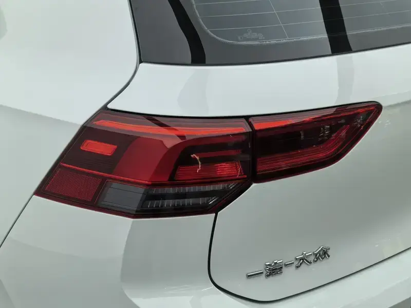 2024 Volkswagen Golf Electric с пробегом 7 900 км