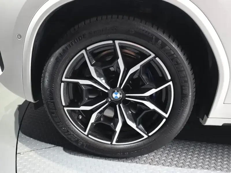 2024 BMW X3 с пробегом 14 504 км