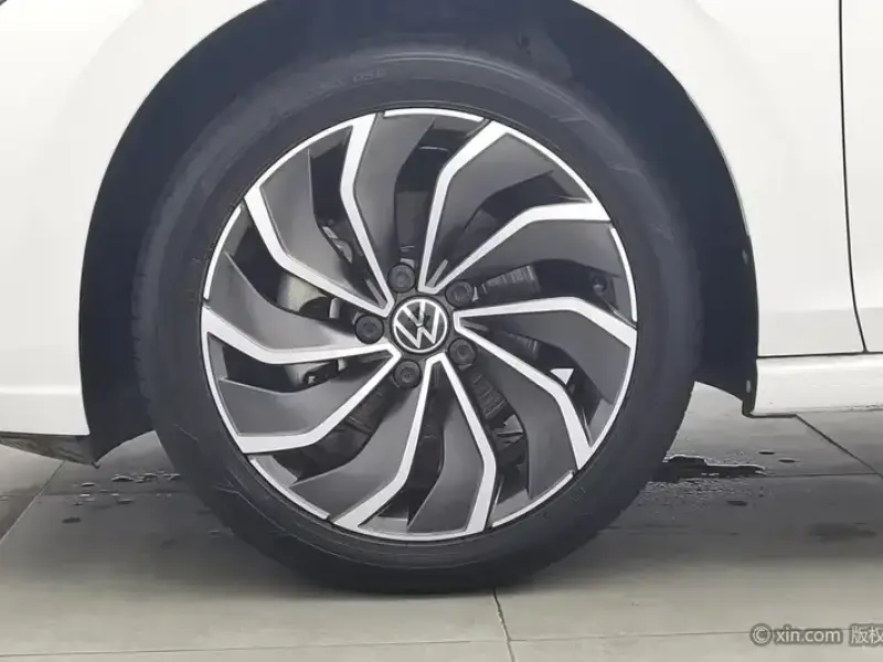 2021 Volkswagen Golf Electric с пробегом 40 400 км
