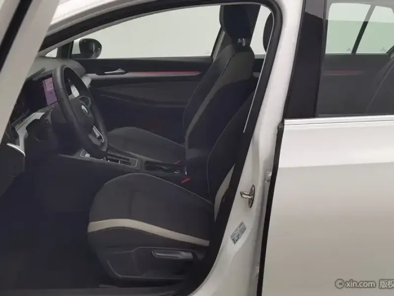 2021 Volkswagen Golf Electric с пробегом 40 400 км