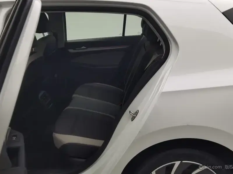 2021 Volkswagen Golf Electric с пробегом 40 400 км