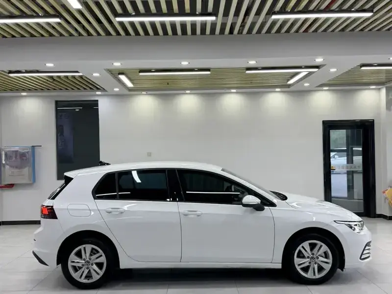 2023 Volkswagen Golf Electric с пробегом 130 000 км
