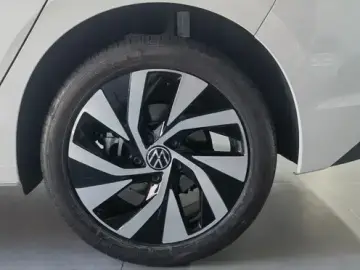 2025 Volkswagen Golf Electric с пробегом 200 км