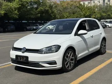 Volkswagen Golf Electric