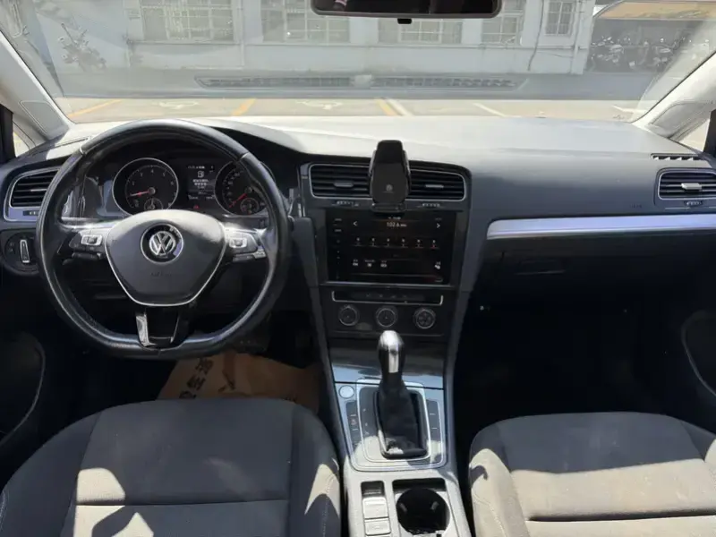 2020 Volkswagen Golf Electric с пробегом 100 000 км