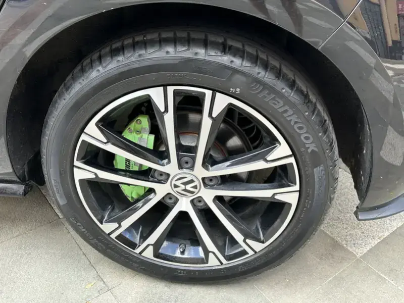 2019 Volkswagen Golf Electric с пробегом 118 000 км
