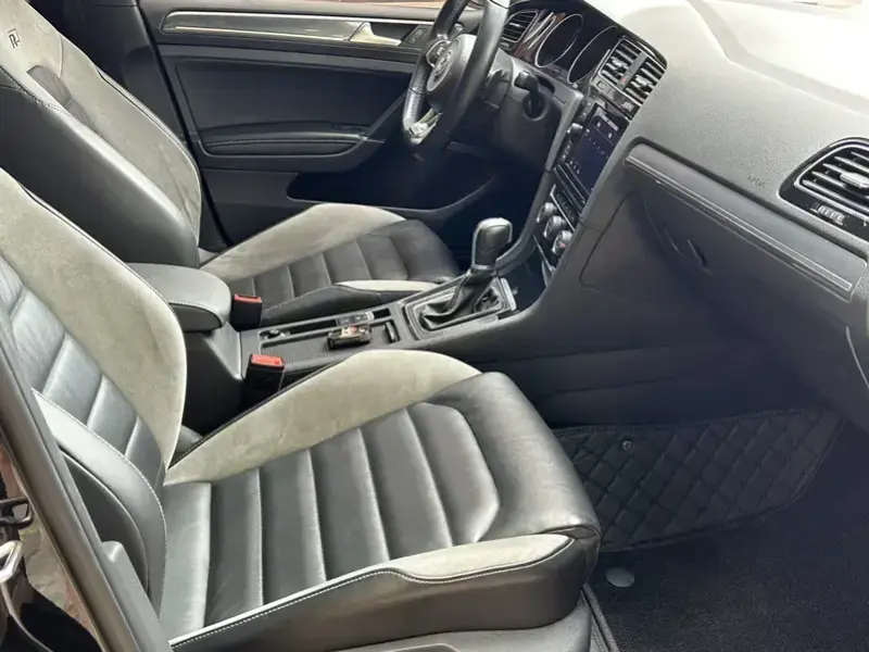 2019 Volkswagen Golf Electric с пробегом 118 000 км