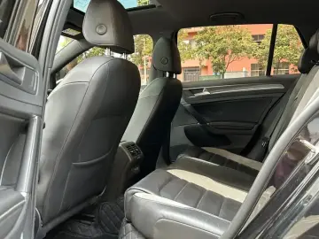 2019 Volkswagen Golf Electric с пробегом 118 000 км