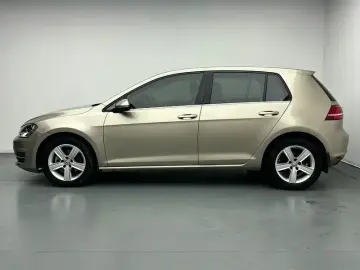 2015 Volkswagen Golf Electric с пробегом 82 000 км
