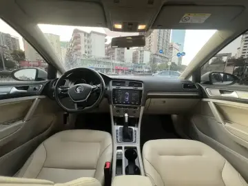 2016 Volkswagen Golf Electric с пробегом 154 000 км
