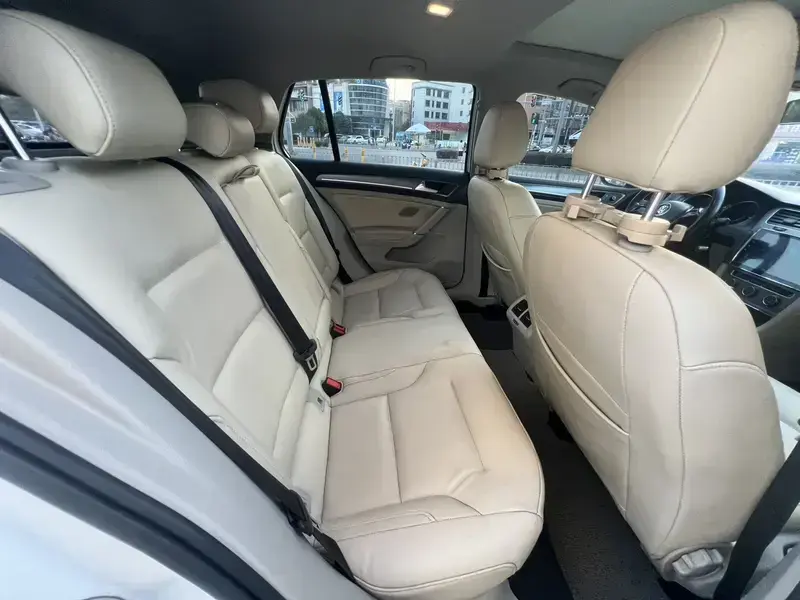 2016 Volkswagen Golf Electric с пробегом 154 000 км