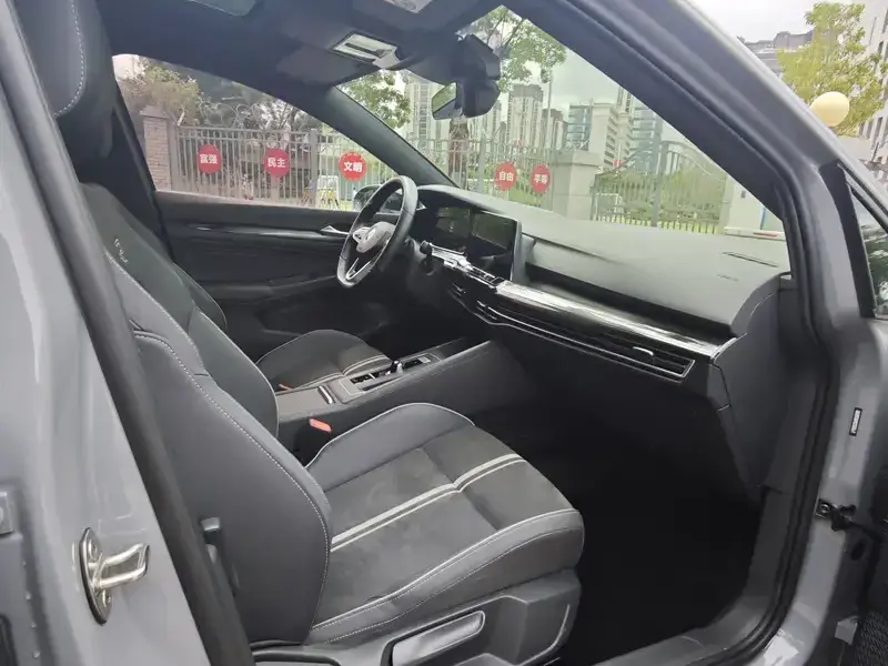 2021 Volkswagen Golf Electric с пробегом 62 000 км