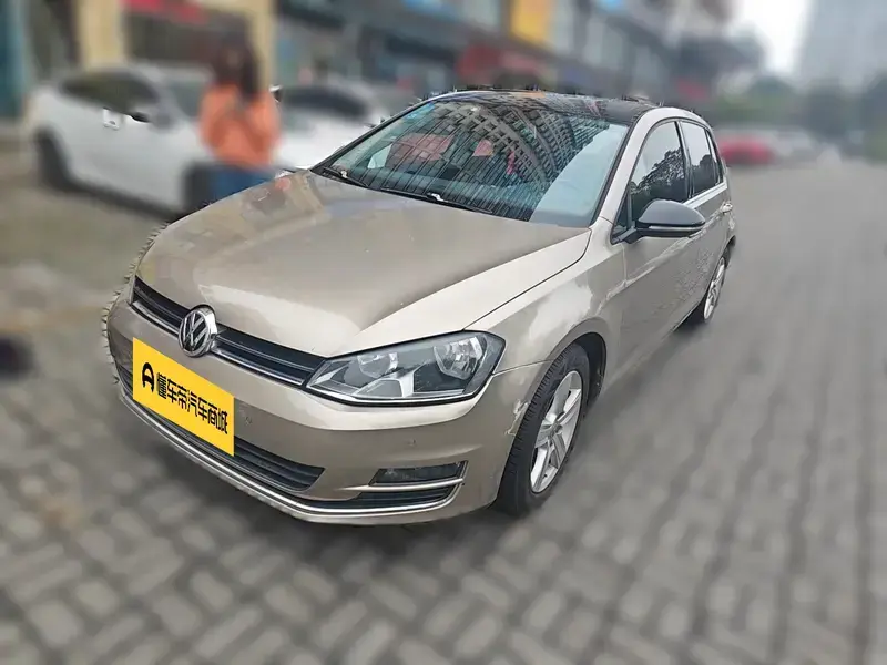 2017 Volkswagen Golf Electric с пробегом 108 900 км