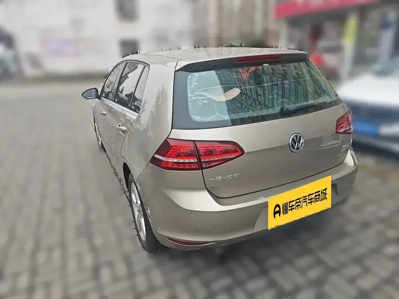 2017 Volkswagen Golf Electric с пробегом 108 900 км