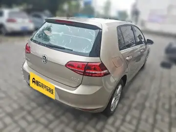 2017 Volkswagen Golf Electric с пробегом 108 900 км