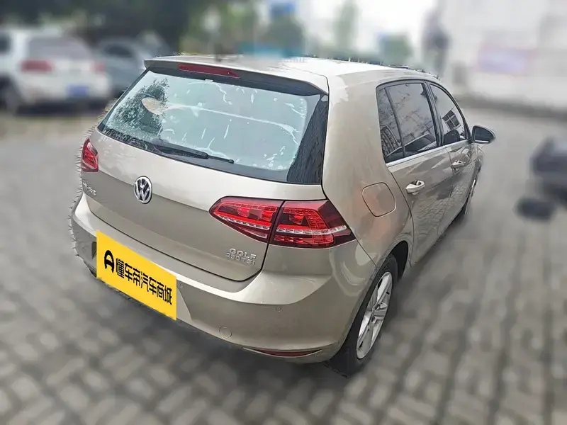 2017 Volkswagen Golf Electric с пробегом 108 900 км
