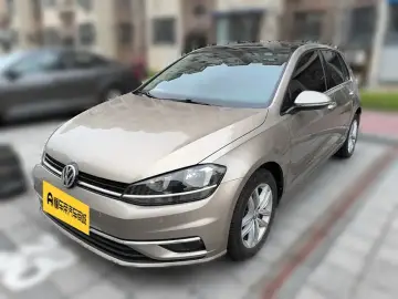 Volkswagen Golf Electric