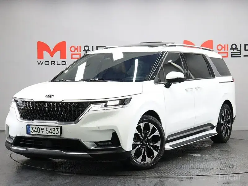 2021 Kia Carnival с пробегом 83 373 км