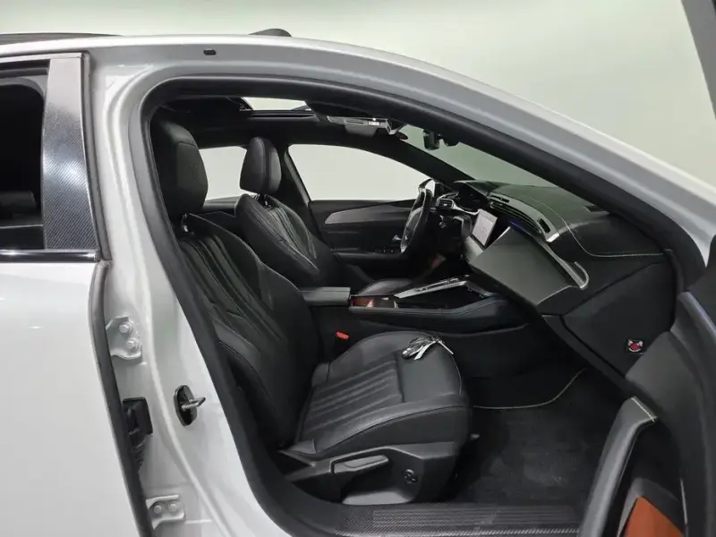 2023 Peugeot 308 с пробегом 64 949 км