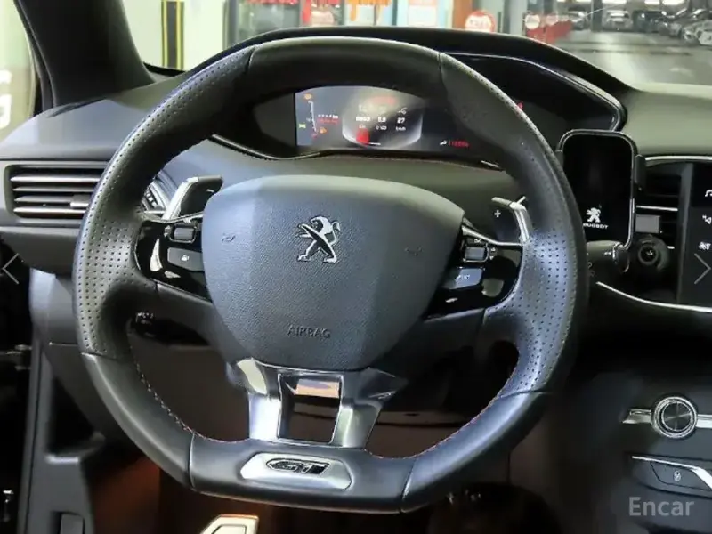 2021 Peugeot 308 с пробегом 112 560 км