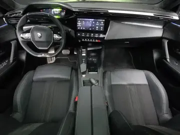 2022 Peugeot 308 с пробегом 50 751 км