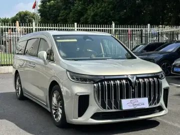 2024 Voyah Dreamer с пробегом 64 000 км
