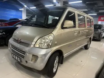 Wuling Wuling Rongguang S