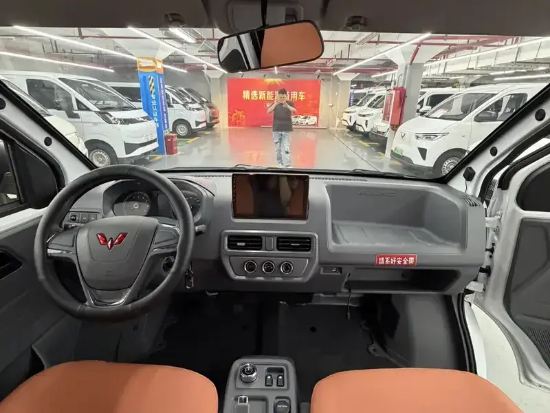 2026 Wuling Wuling Yangguang с пробегом 10 000 км