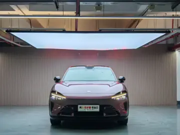2025 Xiaomi Xiaomi SUV с пробегом 5 000 км