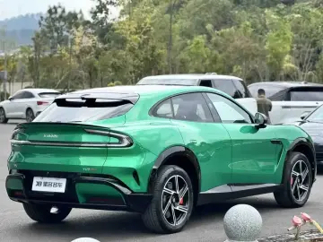 2025 Xiaomi Xiaomi SUV с пробегом 35 000 км