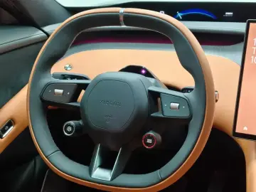 2025 Xiaomi Xiaomi SUV с пробегом 12 300 км
