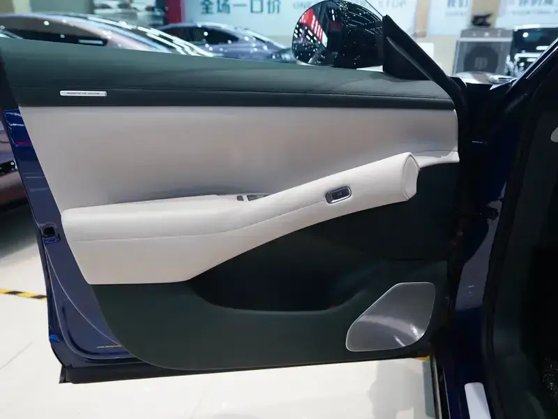 2025 Xiaomi Xiaomi SUV с пробегом 22 000 км