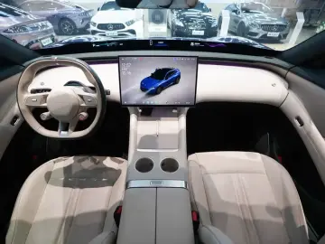 2025 Xiaomi Xiaomi SUV с пробегом 22 000 км