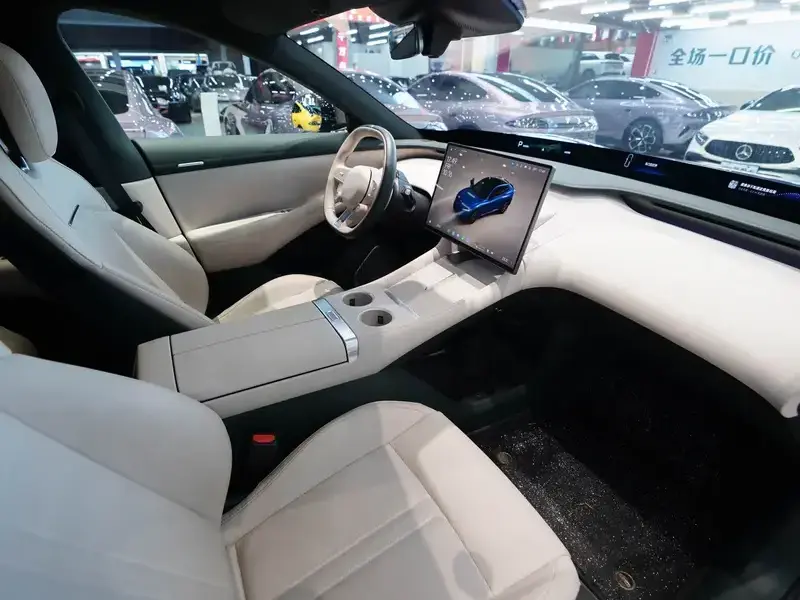 2025 Xiaomi Xiaomi SUV с пробегом 22 000 км