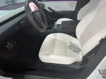 2023 Tesla Model 3 с пробегом 41 000 км