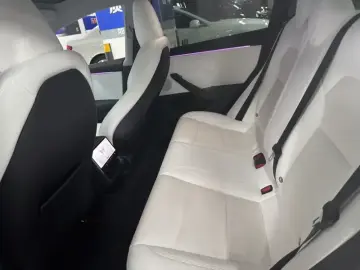 2023 Tesla Model 3 с пробегом 41 000 км