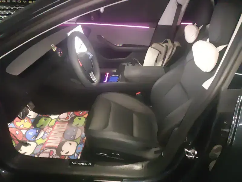 2025 Tesla Model 3 с пробегом 17 100 км