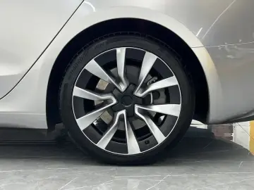 2023 Tesla Model 3 с пробегом 50 500 км
