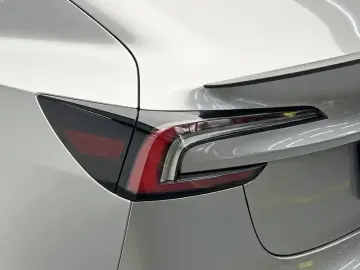 2023 Tesla Model 3 с пробегом 50 500 км