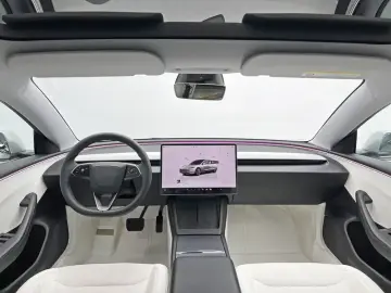 2023 Tesla Model 3 с пробегом 50 500 км