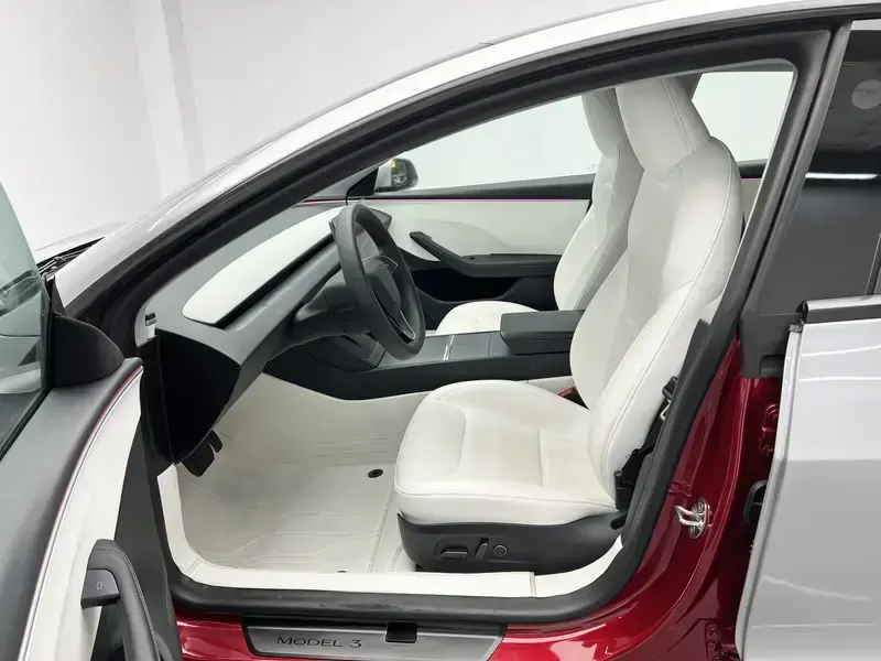 2023 Tesla Model 3 с пробегом 50 500 км