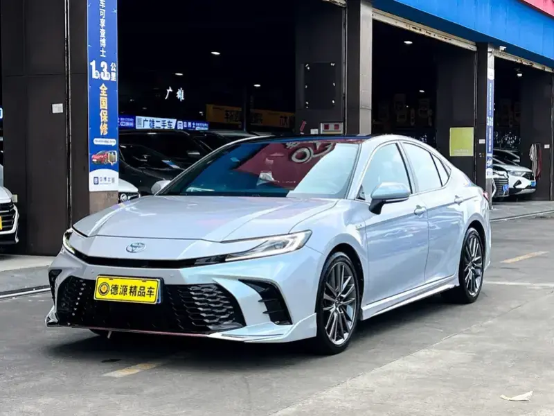 2024 Toyota Camry с пробегом 25 800 км