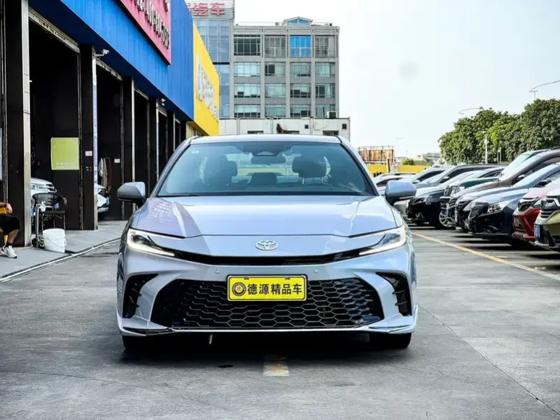 2024 Toyota Camry с пробегом 25 800 км