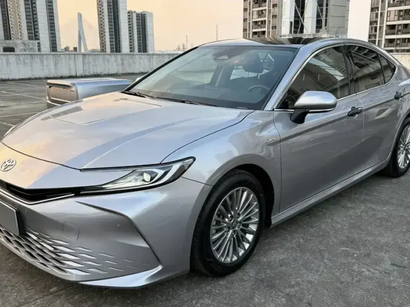 2024 Toyota Camry с пробегом 34 000 км