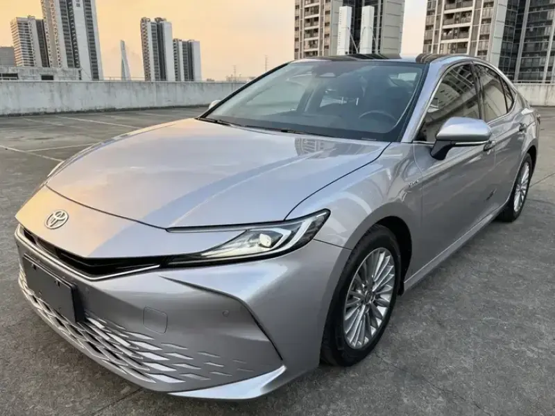 2024 Toyota Camry с пробегом 34 000 км