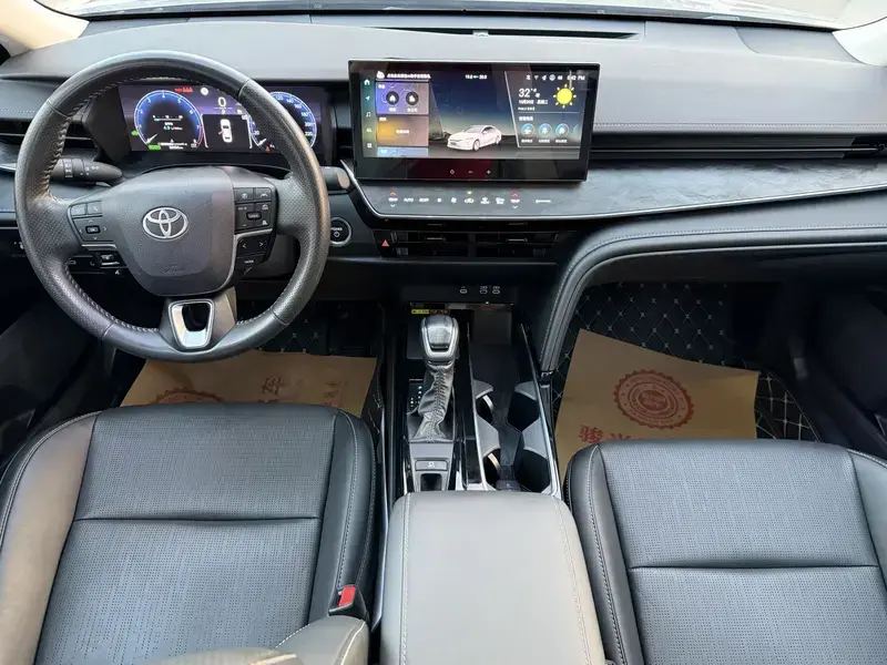 2024 Toyota Camry с пробегом 34 000 км