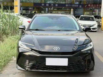 2024 Toyota Camry с пробегом 7 000 км