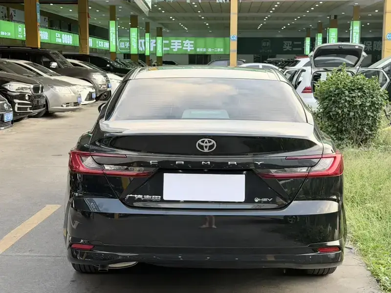 2024 Toyota Camry с пробегом 7 000 км