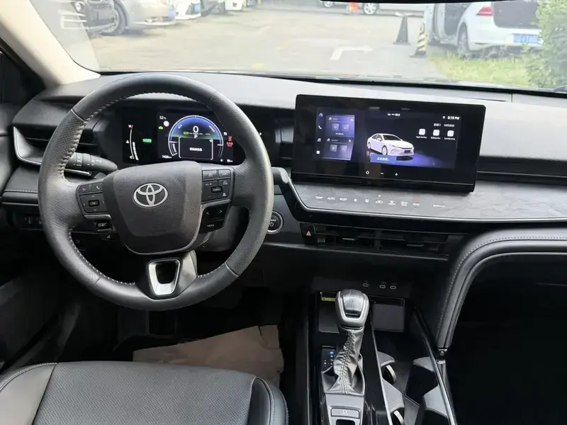 2024 Toyota Camry с пробегом 7 000 км